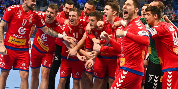 Srpski i hrvatski navijači poslali snažnu poruku pred rukometni derbi (FOTO)