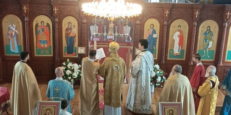 Vladika osveštao novi ikonostas