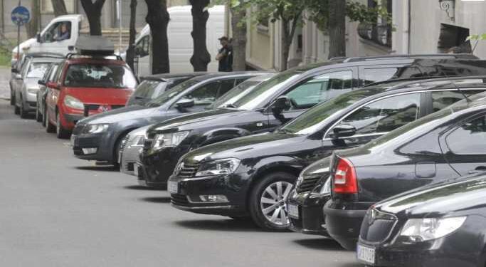 U Srbiji od danas ograničene cene dizela i benzina