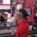 Mensur Ajdarpašić i Marko Osmakčić žestoko se sukobili, pljuštale psovke i letele flaše u Beloj kući (VIDEO)