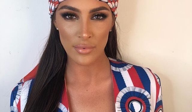 Senida Hajdarpašić pozirala gola u kadi punoj pene (FOTO)