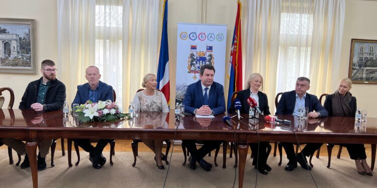 Šaban dobija u Šapcu spomenik, Gordana Šaulić: Biće postavljen na mestu odakle je s namerom pošao u veliki grad i osvojio svet (VIDEO)