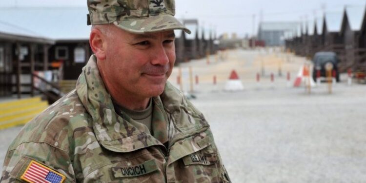 Američki general Dučić pripremao Ukrajince