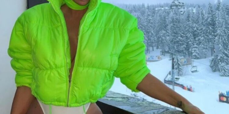 Karleuša šokirala novim autfitom: “Vođa vanzemaljaca čeka da se poubijamo” (FOTO)