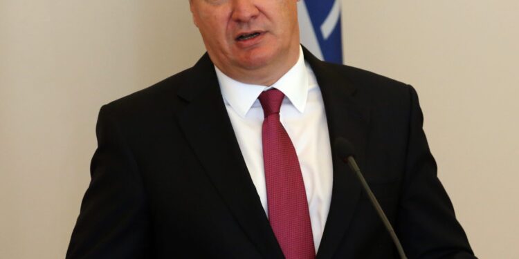 Milanović zabranio prelete vojnih aviona iznad Hrvatske