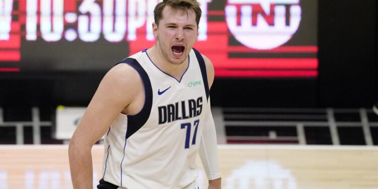 Luka Dončić vodio Dalas do pobede protiv Jute, Nju Orleans nadigrao Lejkerse (VIDEO)