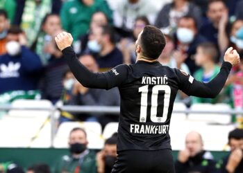 Majstorija Srbina: Kostić golčinom oduševio Evropu (VIDEO)