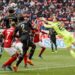 Skandal u Bundesligi: Bajern igrao sa 12 fudbalera (VIDEO)