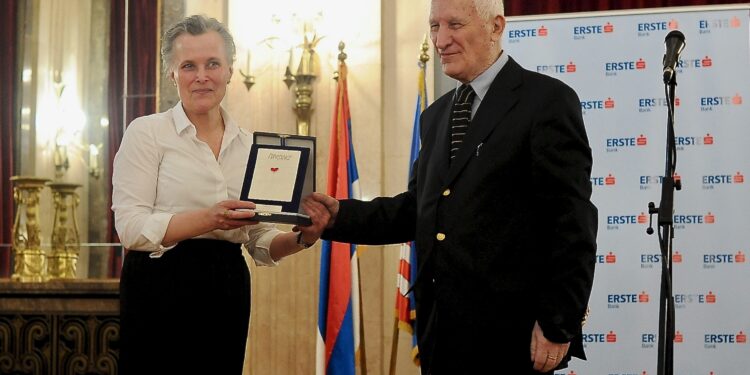 U Skupštini grada Beograda uručena nagrada “Momo Kapor”: Laureat Vesna Goldsvorti