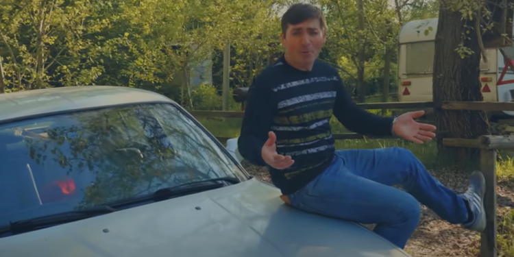 Njegov hit svi pevaju, a on sada prodaje na pijaci kako bi preživeo