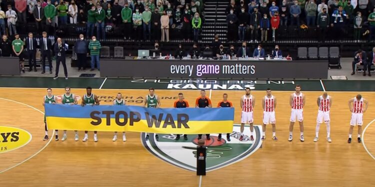 Litvanci zbog Ukrajine zviždali košarkašima Zvezde (VIDEO)