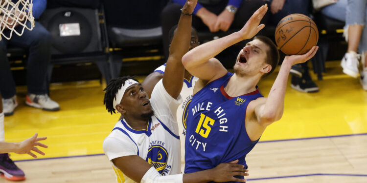 Briljantni Jokić ostavio Denver u igri