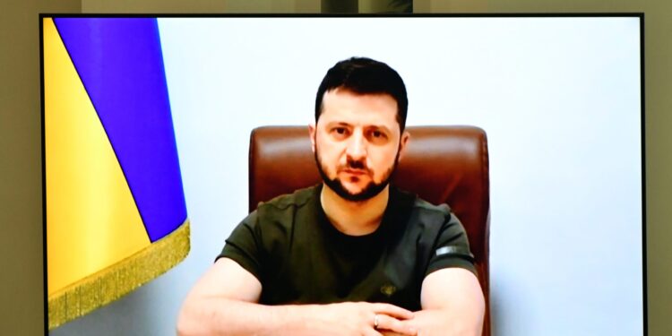 Zelenski: Ruska vojska minira područja sa kojih se povlači