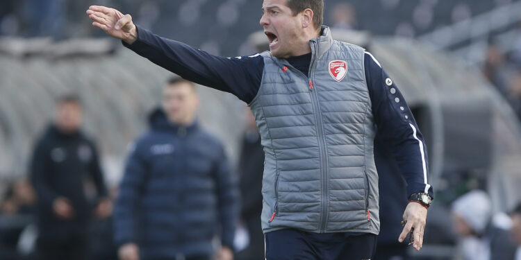 Lalatović napušta Superligu i seli se u komšiluk