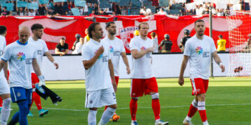 Fudbaleri Crvene zvezde podržali mlade
