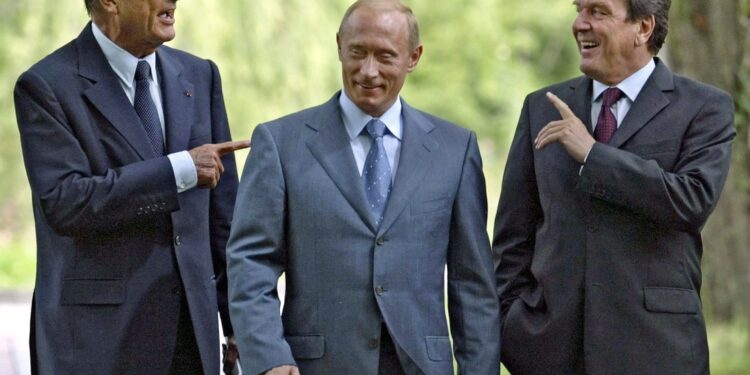 Šredera izbacuju iz stranke zbog podrške Putinu