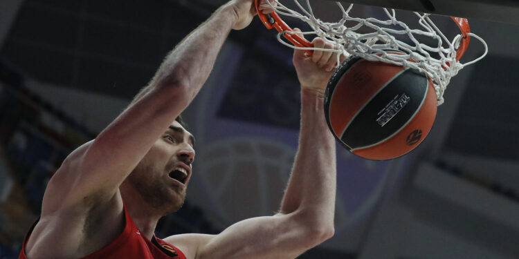 Nikola Milutinov blizu Bolonje