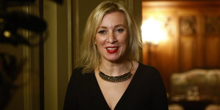 Zaharova: Zelenski defakto predaje Ukrajinu Poljskoj