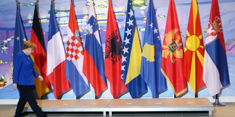 “Fantazije Putina mogu ponovo da pretvore Zapadni Balkan u bure baruta”