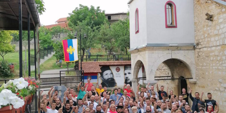 Na Kosmetu i duša peva