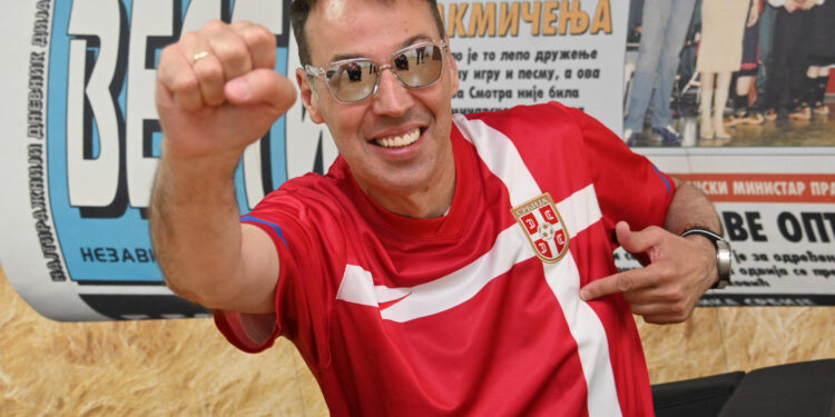 Igram se kultom ličnosti