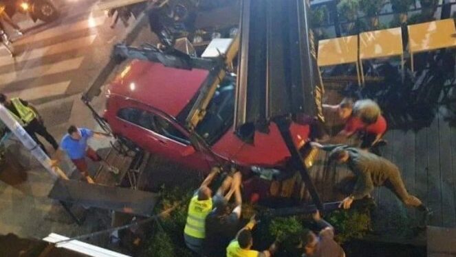 Haos u centru Beograda: Automobilom uleteo u baštu kafića na Dorćolu