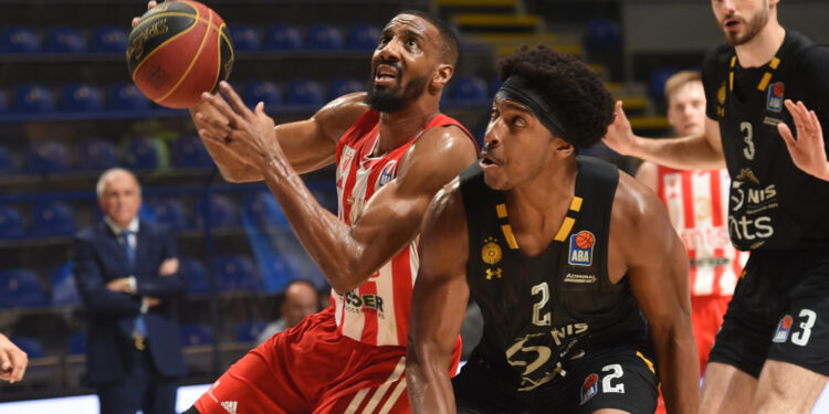 Partizan dominantno izborio majstoricu protiv Zvezde