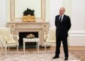 Strah od stranih službi: Koliko ljudi ide sa Putinom u toalet (VIDEO)?