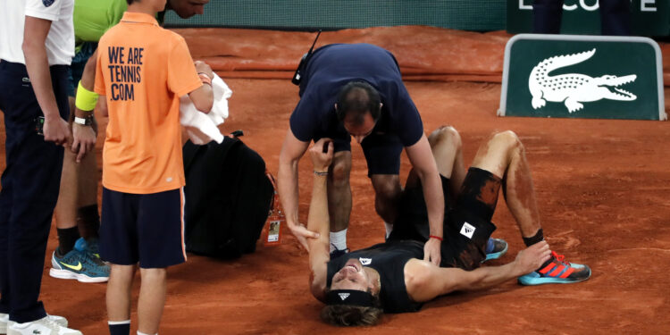 Nadal prvi finalista RG, Zverev predao zbog povrede
