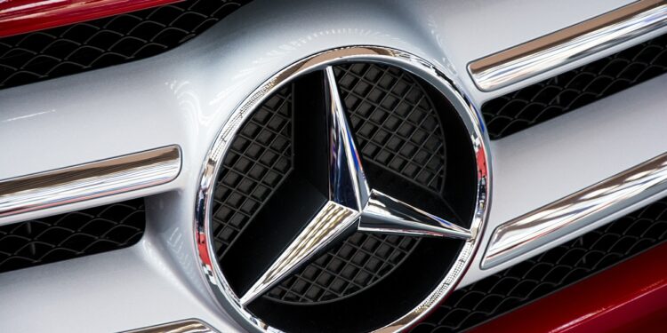 “Država će sprečiti Kineze da preuzmu Mercedes”