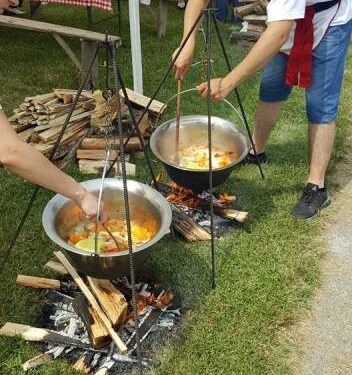 Gastronomska manifestacija “Prosto k’o pasulj”: Takmičenje u kuvanju čorbastog pasulja