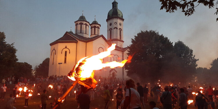 Više lila nego zvezda na nebu