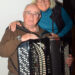 Hitovi prolaze, tradicionalna muzika ostaje