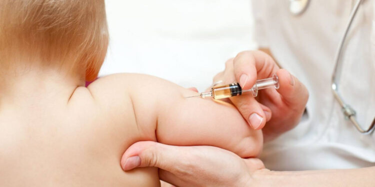 Stiže vakcina za najmlađe?