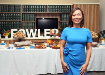 Senatorka Li otvorila novu kancelariju