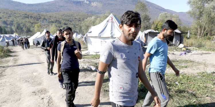 BiH počela prisilno udaljavanje migranata u Pakistan