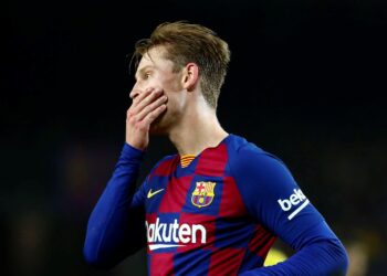 De Jong ne želi da napusti Barselonu