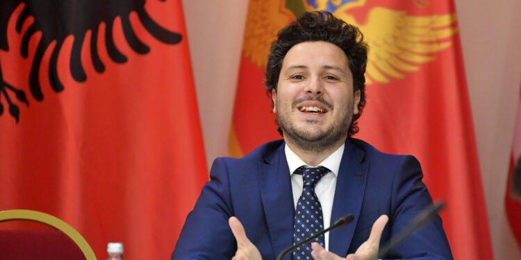 Abazović odgovara: Temeljni ugovor će biti potpisan