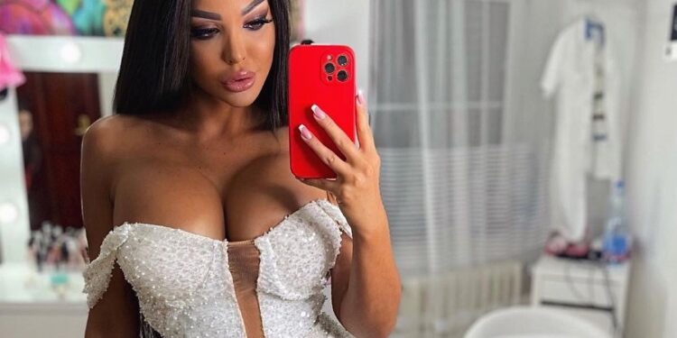 Maja Marinković neprepoznatljiva: Evo kako je izgledala pre svih plastičnih operacija (FOTO)