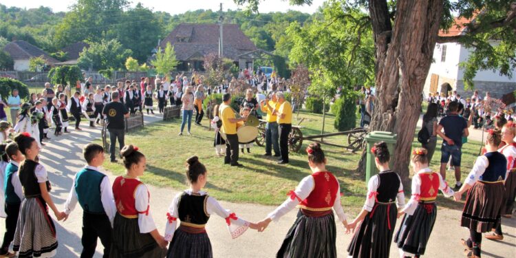 Sveti Ilija okupio decu