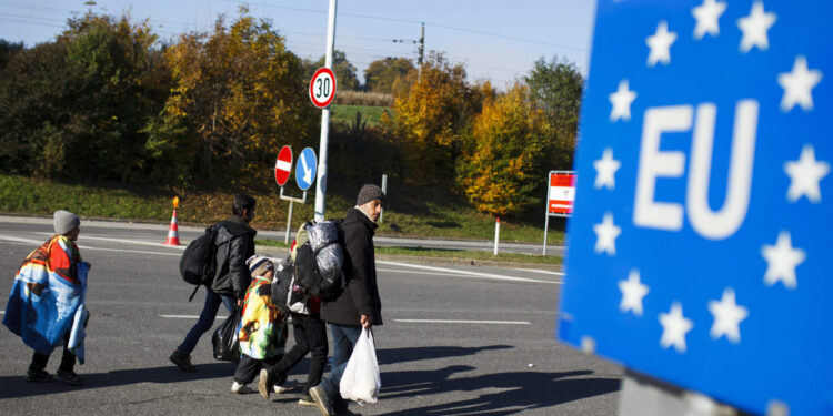 Broj tražilaca azila u Austriji utrostručen, i Srbija dobija kritike