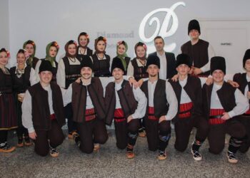 Neraskidiva veza sa tradicijom