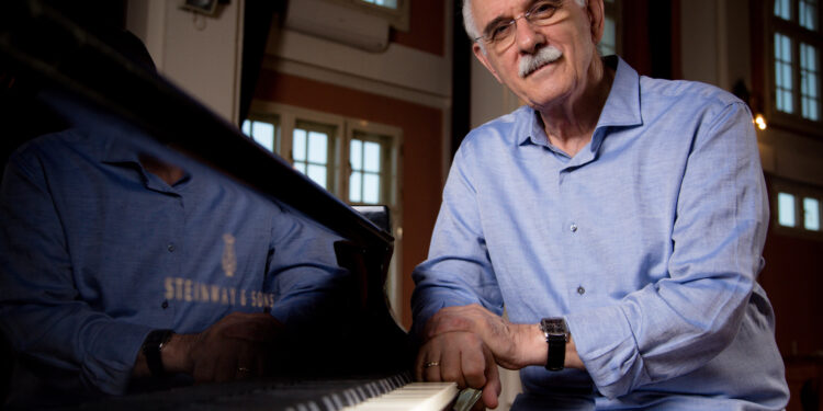 Preminuo Kornelije Kovač