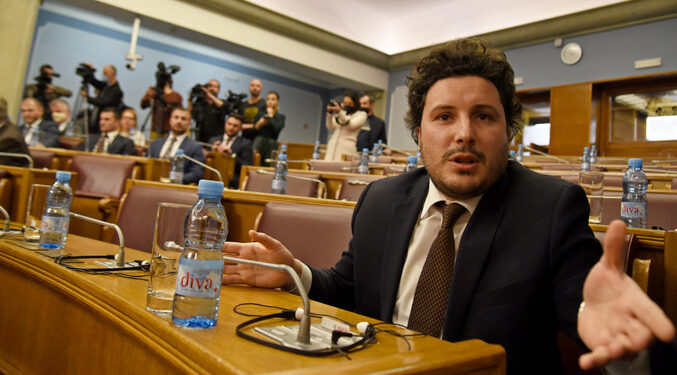 Abazović: Glasaćemo za inicijativu za razrešenje Đukanovića