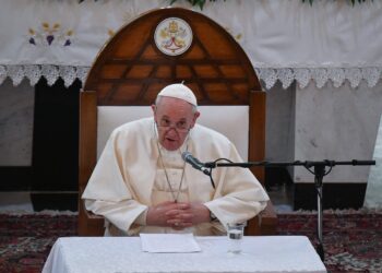 Papa poslao poruku vernicima: Pozvao na “hrabrost” da se odbace fosilna goriva