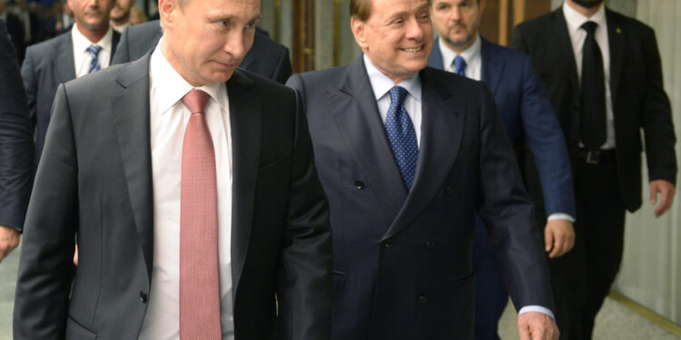 Berluskoni: Putin je gurnut u sukob