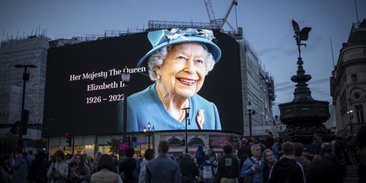 Promene u Britaniji posle smrti kraljice – od himne do novca
