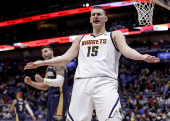 Jokić nije bio šuterski raspoložen, ali dabl-dabl nije izostao (VIDEO)