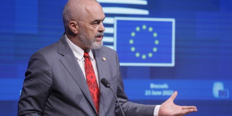 Rama: EU ima dvostruke standarde, uzima samo kvalifikovane ljude iz siromašnih zemalja
