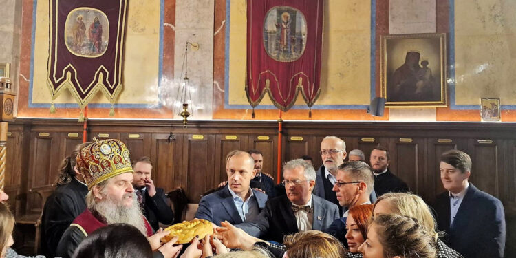 Lekari slavili s vladikom
